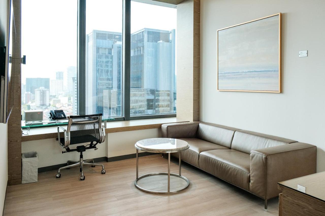 Mint Suite with Skyline Lounge access,162601005:JPEG